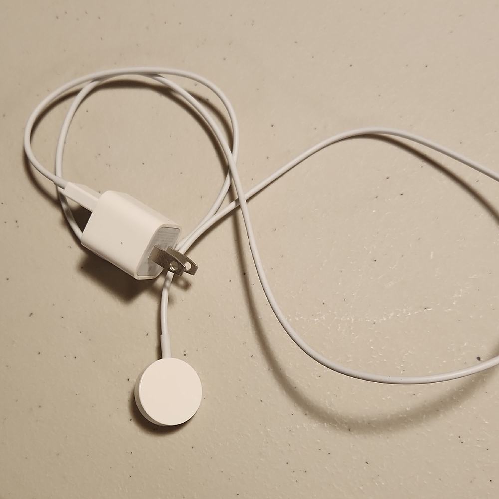 White Magnetic Charger with Plug